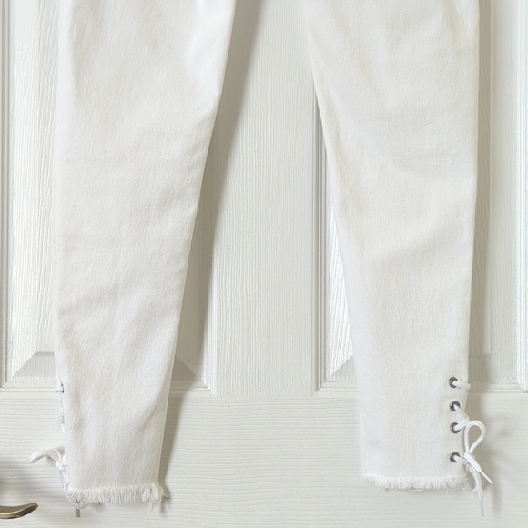 Levi's 711 Classic Low Rise Cropped Lace Up Ankle Cropped Skinny Jeans White 25 - Picture 7 of 16